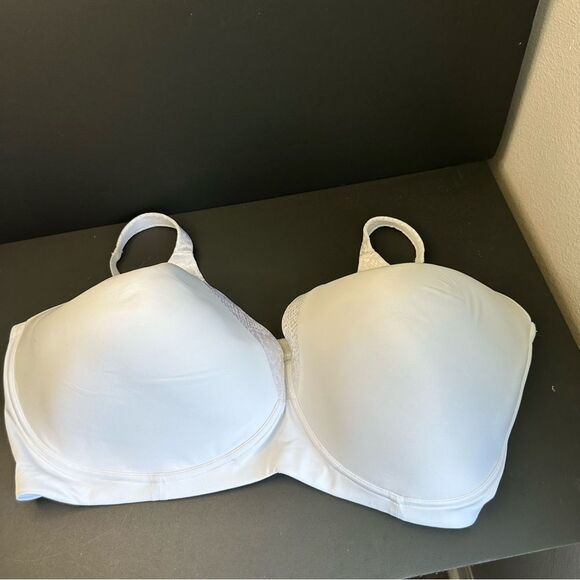 Leading Lady White Wire Free Bra Size 52G - Picture 1 of 3